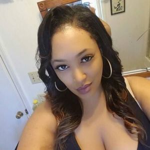 Meet your Posher, Alicia